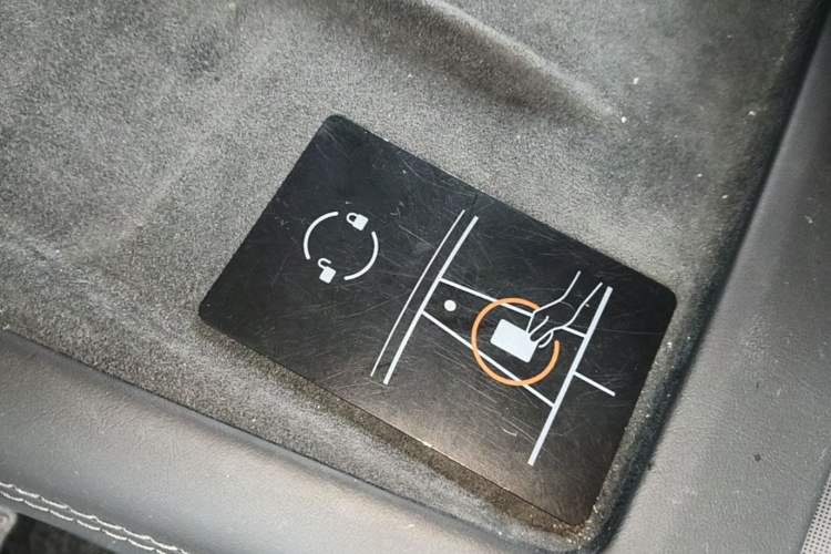 Used Tesla Model 3 2025 Rear-Wheel-Drive Version Vehicle Key