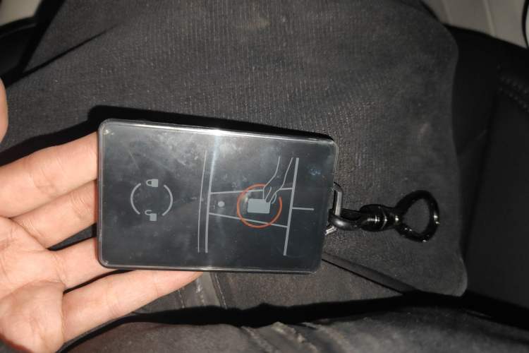 Used Tesla Model 3 2025 Rear-Wheel-Drive Version Vehicle Key