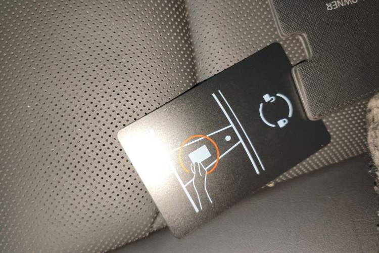 Used Tesla Model 3 2025 Rear-Wheel-Drive Version Vehicle Key