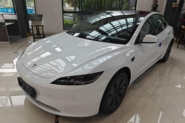 Used Tesla Model 3 2025 Rear-Wheel-Drive Version