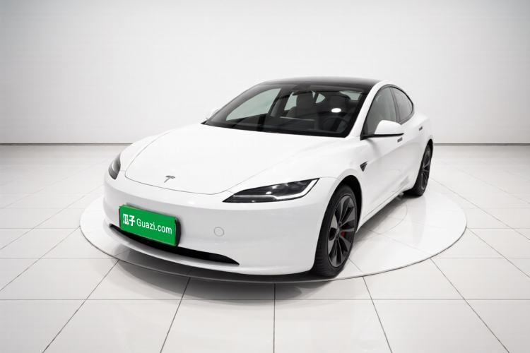 Tesla Model 3 2025 Rear-Wheel-Drive Version