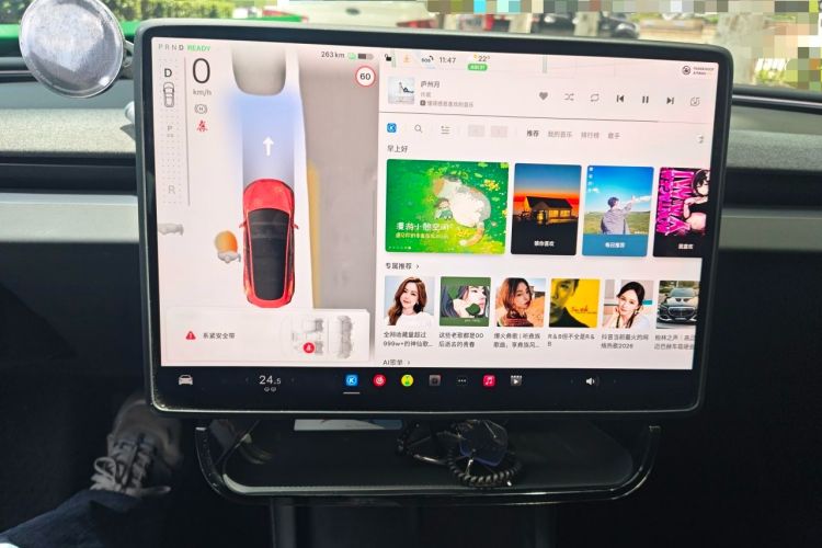 Used Tesla Model 3 2025 Rear-Wheel-Drive Version Audio And AC Panel