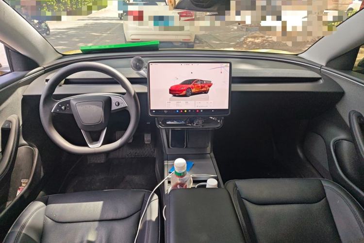 Used Tesla Model 3 2025 Rear-Wheel-Drive Version Center Console