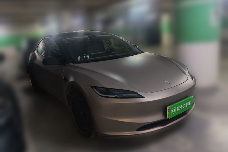 Used Tesla Model 3 2025 Rear-Wheel-Drive Version Front Right 45 Deg