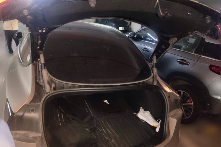 Used Tesla Model 3 2025 Rear-Wheel-Drive Version Trunk