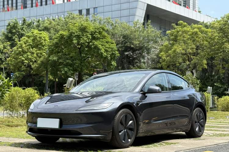 Tesla Model 3 2025 Model Revised Rear-Wheel-Drive Version
