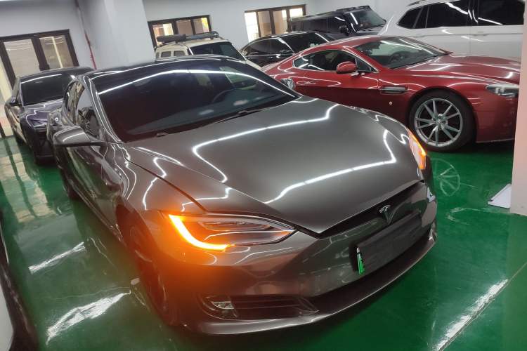 Used Tesla Model S 2017 S 75D Standard Range Edition Front Right 45 Deg
