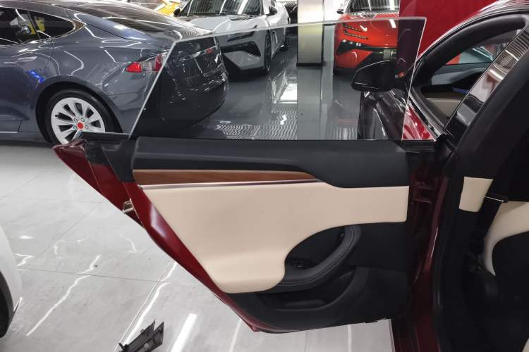 Used Tesla Model S 2023 Dual-Motor All-Wheel-Drive Version Left Rear Door Interior