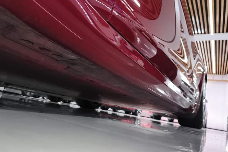 Used Tesla Model S 2023 Dual-Motor All-Wheel-Drive Version Left Side Sill