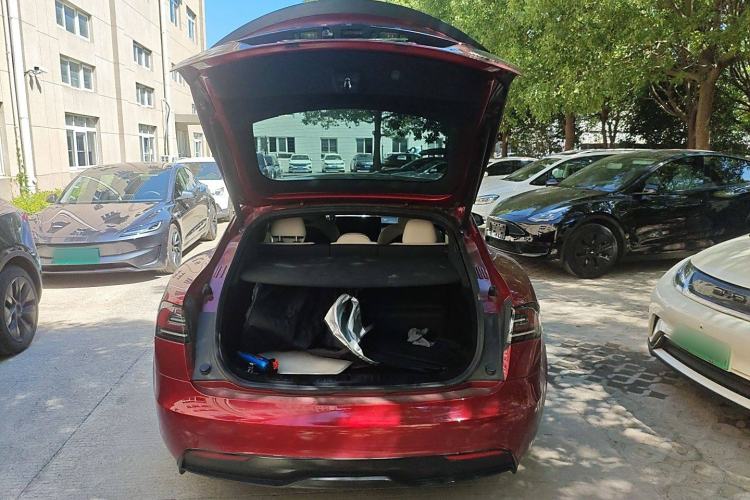 Used Tesla Model S 2023 Three-Motor All-Wheel-Drive Plaid Version Trunk