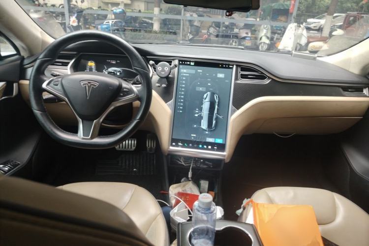 Used Tesla Model S 2014 S P85 Center Console