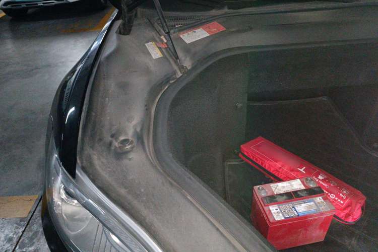 Used Tesla Model S 2014 S 60 Engine Bay Right