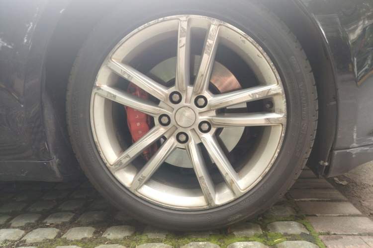 Used Tesla Model S 2014 S P85 Right Front Wheel Hub