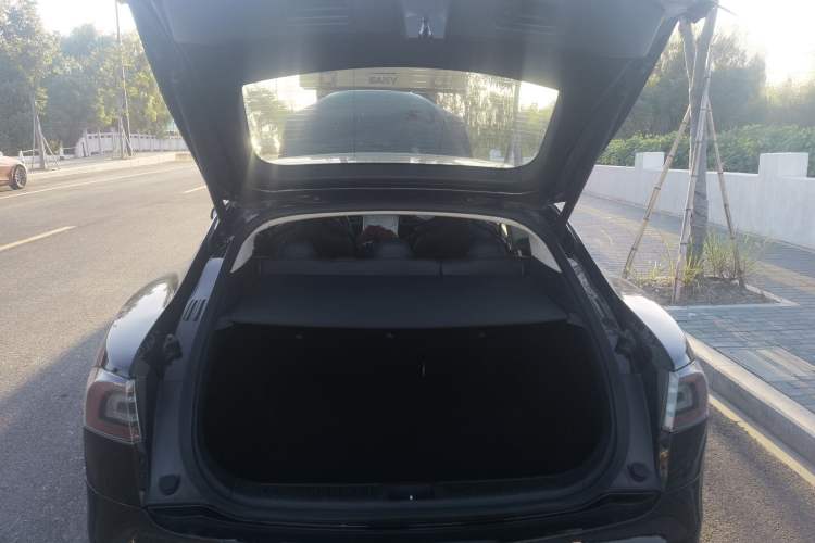 Used Tesla Model S 2014 S P85 Trunk