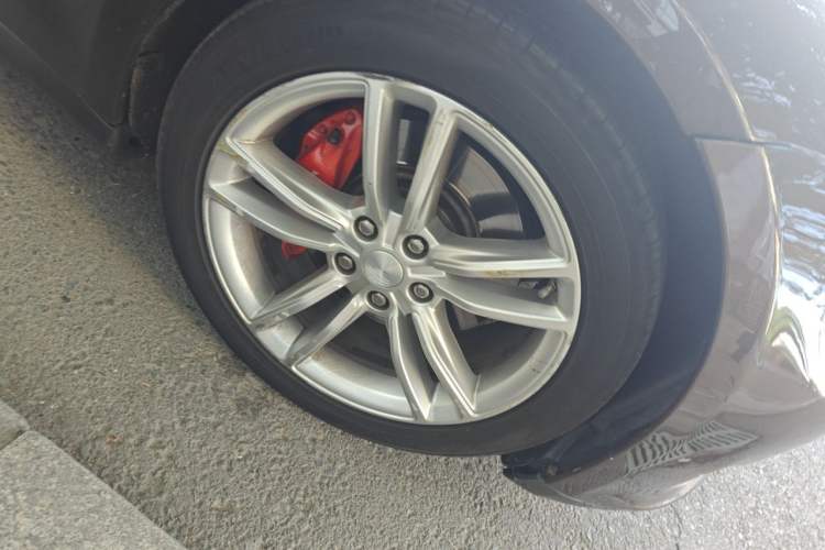 Used Tesla Model S 2014 S P85 Right Front Wheel Hub