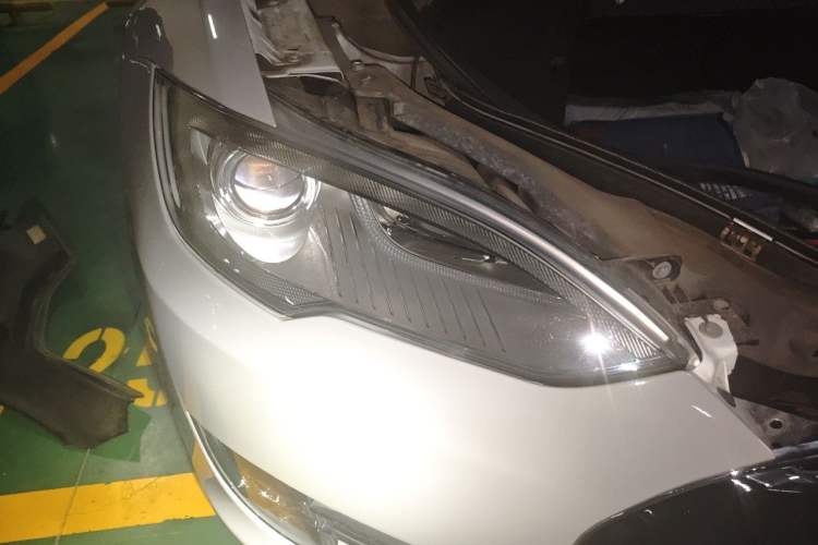 Used Tesla Model S 2014 S P85 Right Front Headlight