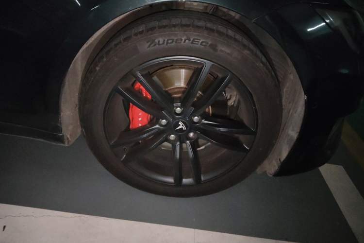 Used Tesla Model S 2014 S P85 Right Front Wheel Hub