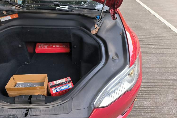 Used Tesla Model S 2014 S P85 Engine Bay Left
