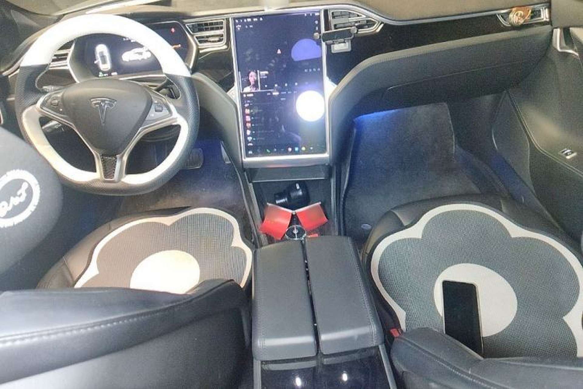 Used Tesla Model S 2014 S 85 Center Console