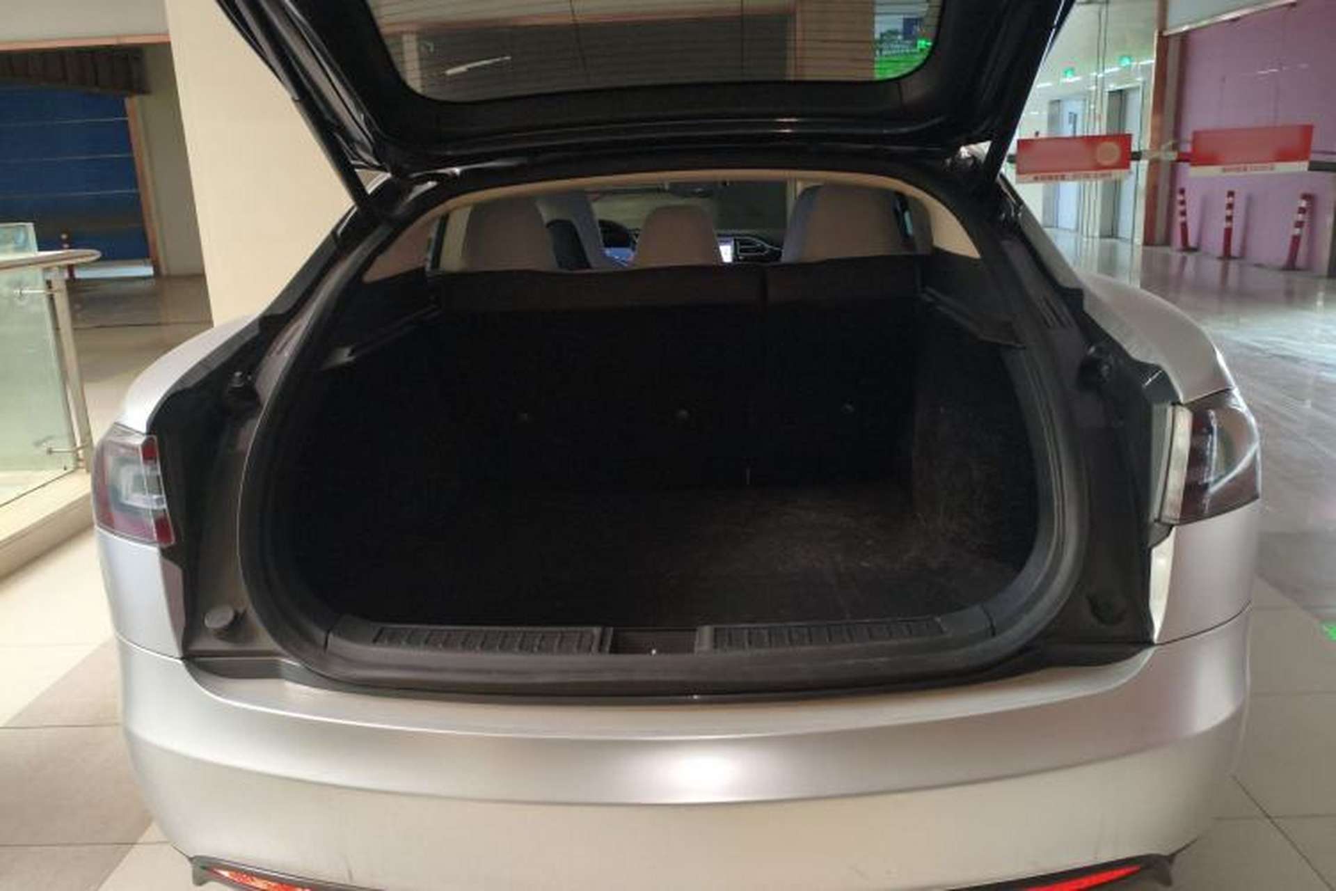 Used Tesla Model S 2014 S P85 Trunk