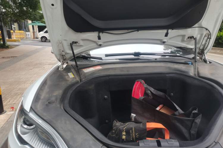 Used Tesla Model S 2014 S P85 Engine Bay Right