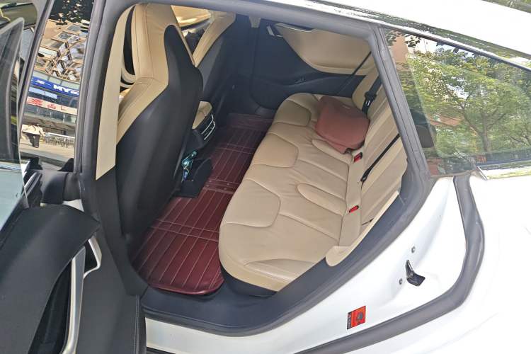 Used Tesla Model S 2014 S 85 Left Rear Seat