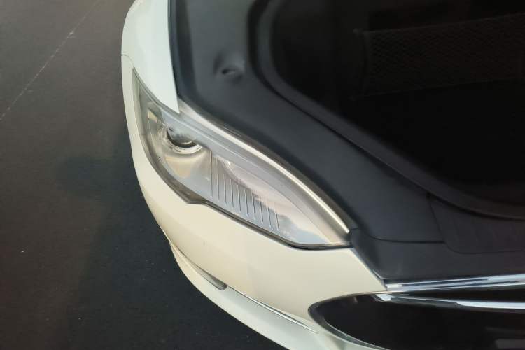 Used Tesla Model S 2014 S P85 Right Front Headlight