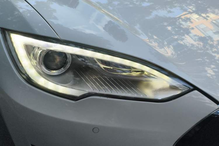 Used Tesla Model S 2014 S P85 Right Front Headlight