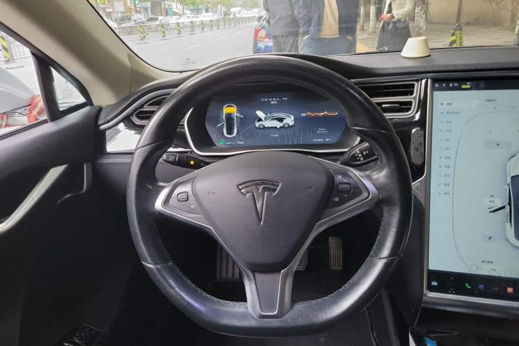Used Tesla Model S 2014 S 85 Steering Wheel