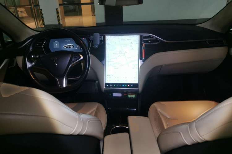 Used Tesla Model S 2015 S 85D Center Console