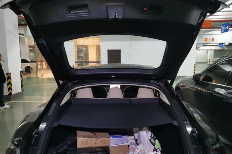 Used Tesla Model S 2015 S 85D Trunk
