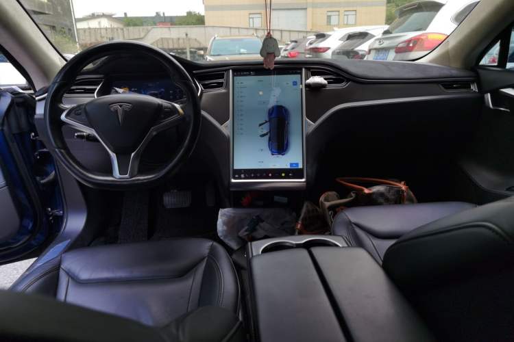 Used Tesla Model S 2015 S 70D Center Console