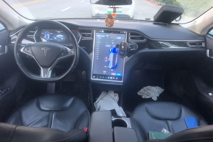 Used Tesla Model S 2015 S 70D Center Console