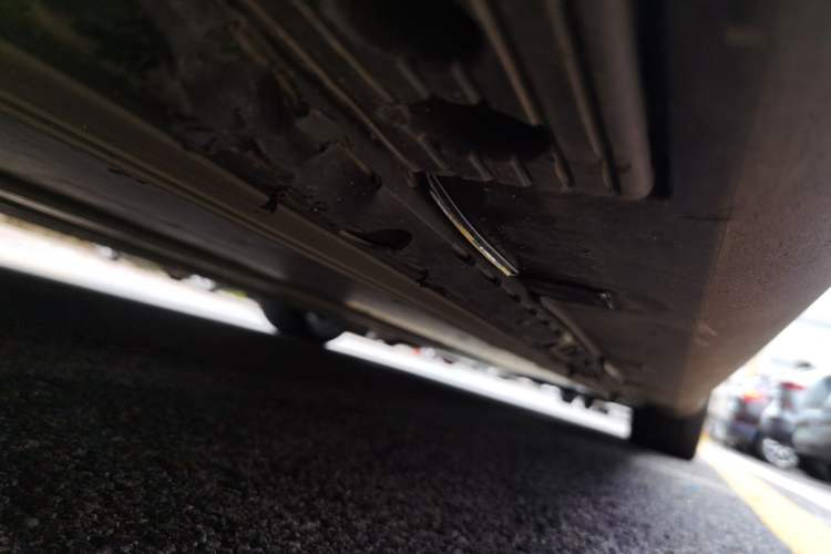 Used Tesla Model S 2015 S 70D Chassis Rear Right