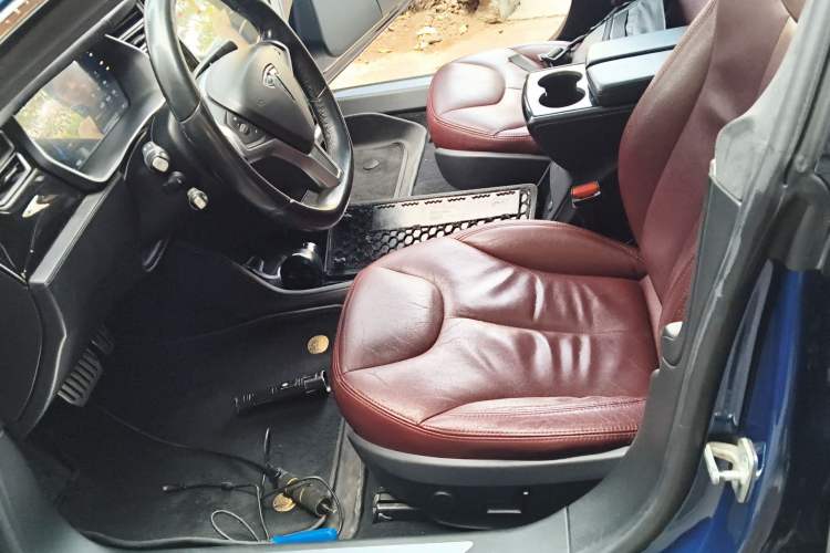 Used Tesla Model S 2015 S P85D Left Front Seat