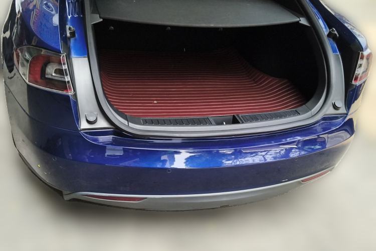 Used Tesla Model S 2015 S P85D Trunk