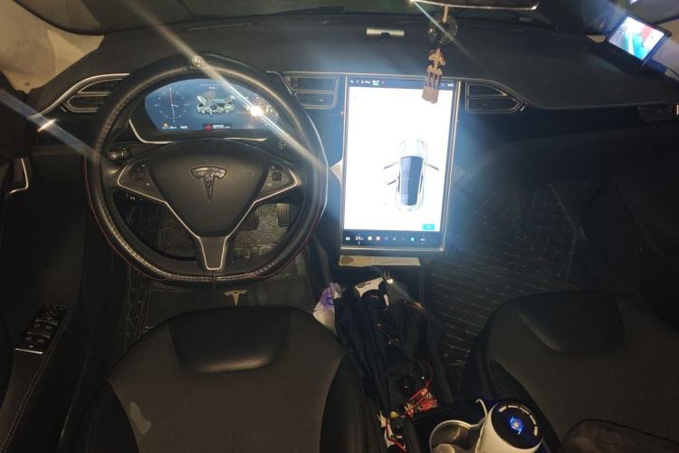 Used Tesla Model S 2015 S 70D Center Console