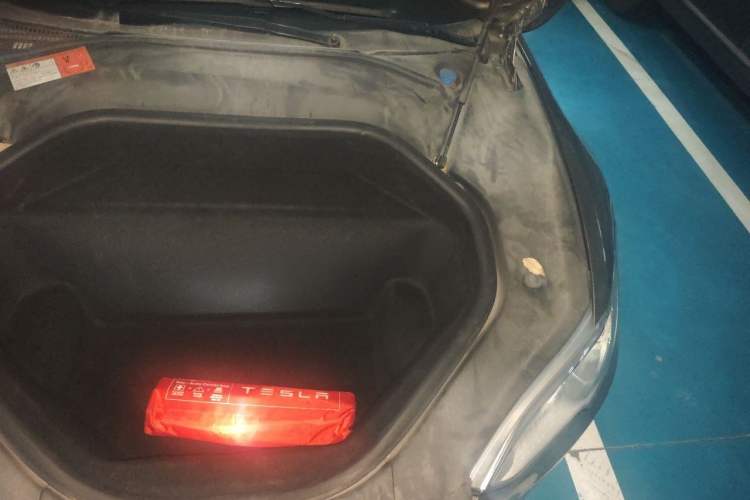Used Tesla Model S 2015 S 70D Engine Bay Left