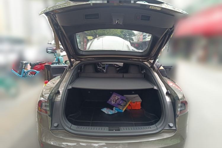 Used Tesla Model S 2015 S 70D Trunk