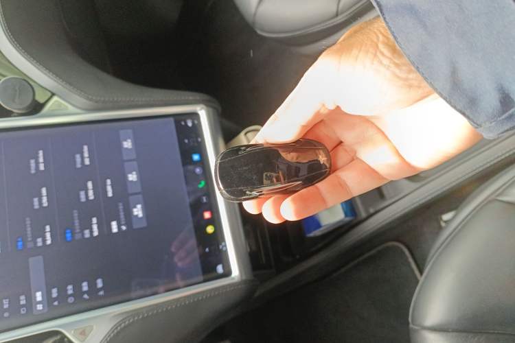 Used Tesla Model S 2015 S 70D Vehicle Key