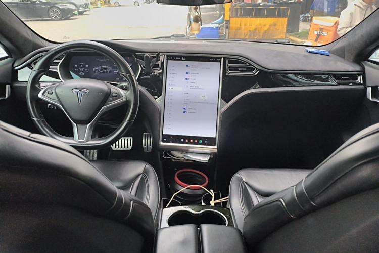 Used Tesla Model S 2015 S P85D Center Console