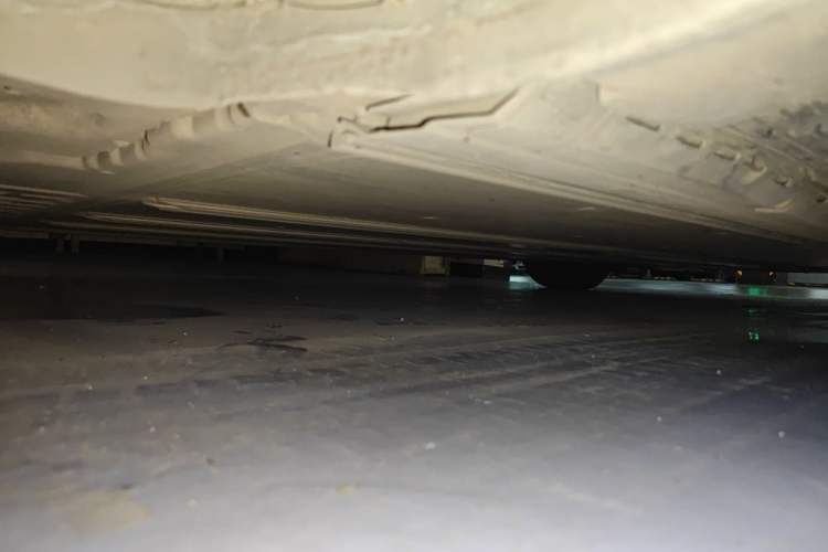 Used Tesla Model S 2015 S 70D Chassis Rear Right
