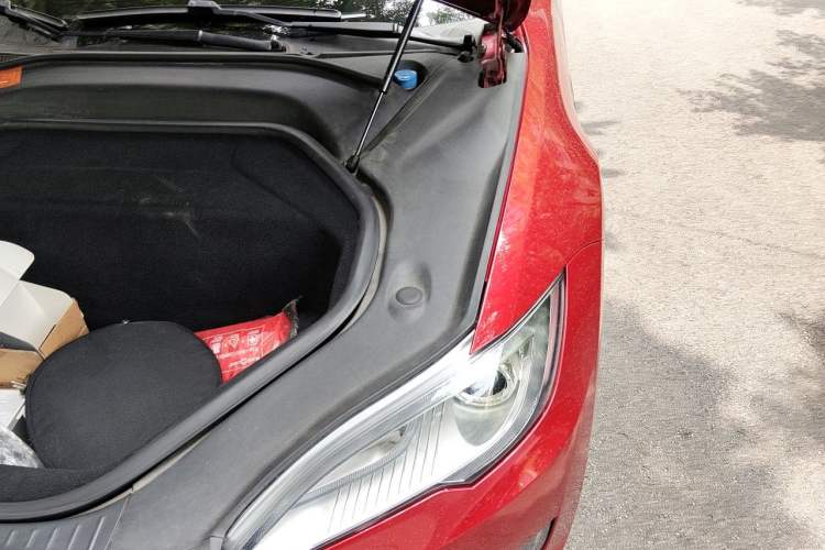 Used Tesla Model S 2015 S 70D Engine Bay Left