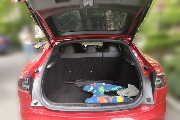 Used Tesla Model S 2015 S 70D Trunk