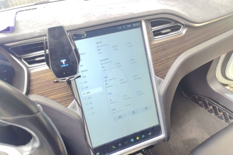 Used Tesla Model S 2015 S P85D Audio And AC Panel