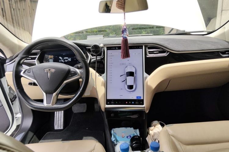 Used Tesla Model S 2015 S 85D Center Console