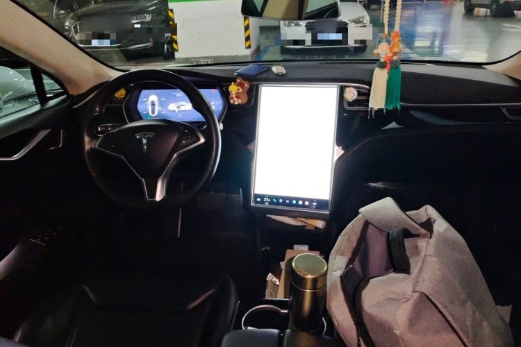 Used Tesla Model S 2015 S 85D Center Console