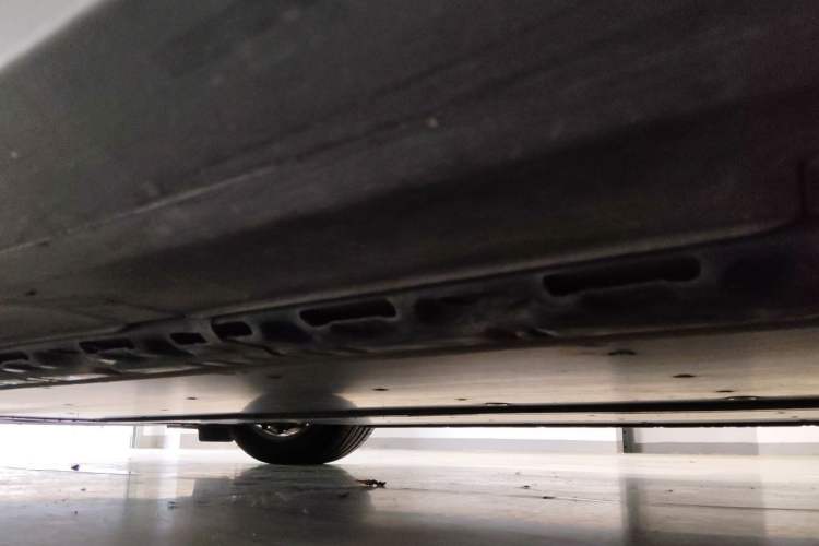 Used Tesla Model S 2015 S 70D Chassis Front Left