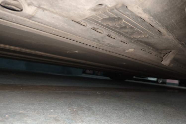 Used Tesla Model S 2015 S 70D Chassis Rear Right