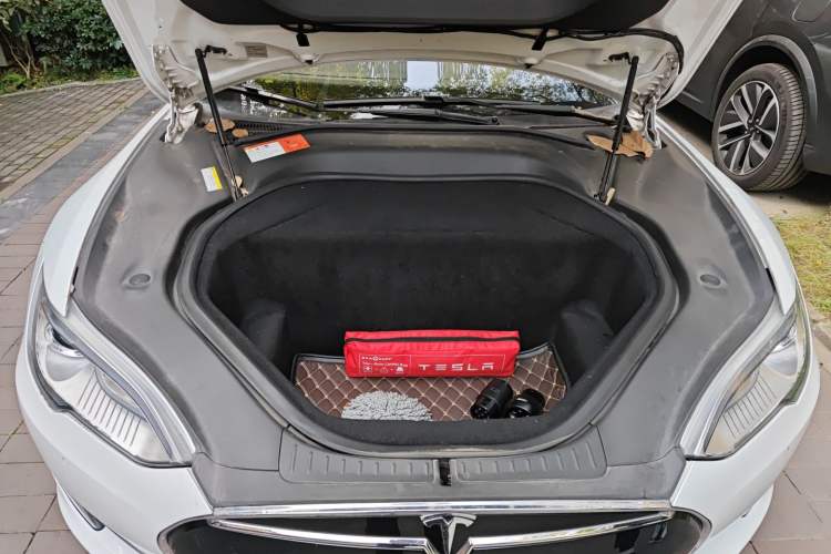 Used Tesla Model S 2015 S 85D Engine Bay